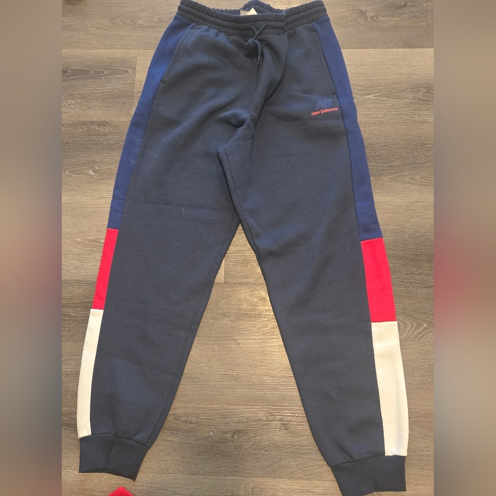 New Balance Joggers Men’s Medium NWT Navy Colorblock Sweatpants Athletic